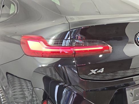 Used 2025 BMW X4 xDrive30i w/ M Sport Package AWD/4WD image 32