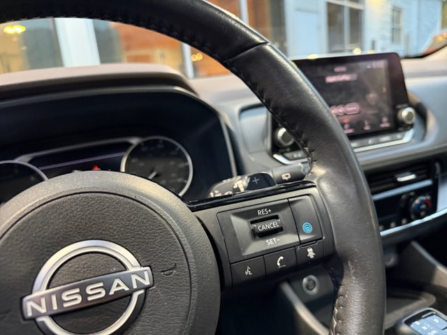 Used 2022 Nissan Rogue SV w/ SV Premium Package AWD/4WD image 17