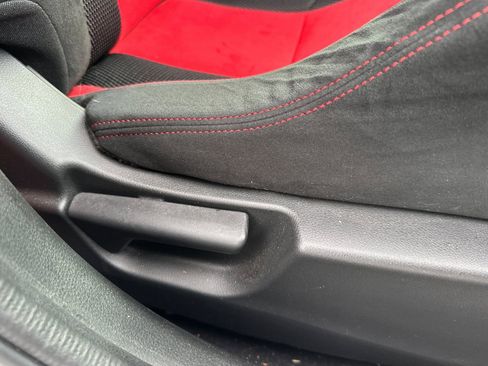 Used 2018 Honda Civic Type R image 23