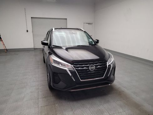 Used 2021 Nissan Kicks SV FWD image 14