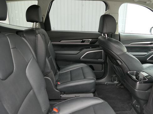 Used 2024 Kia Telluride S w/ S Sunroof Package FWD image 25