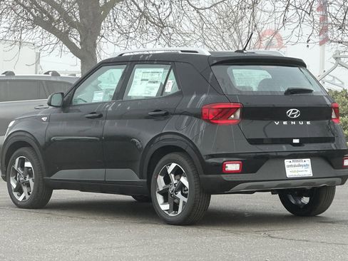 New 2026 Hyundai Venue SEL image 6