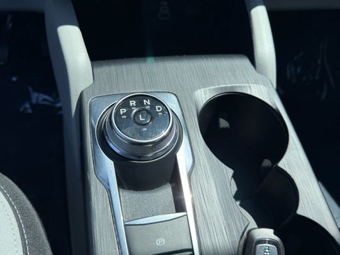 Certified 2025 Ford Escape Active AWD/4WD image 29