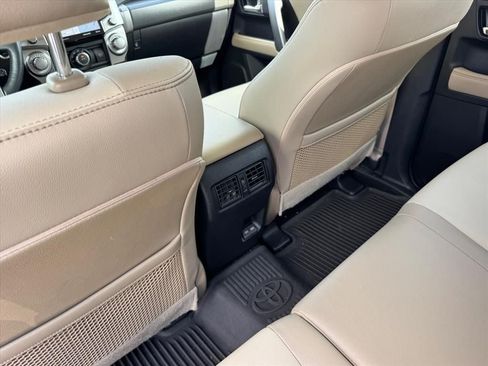 Used 2024 Toyota 4Runner SR5 Premium w/ Moonroof Package AWD/4WD image 12