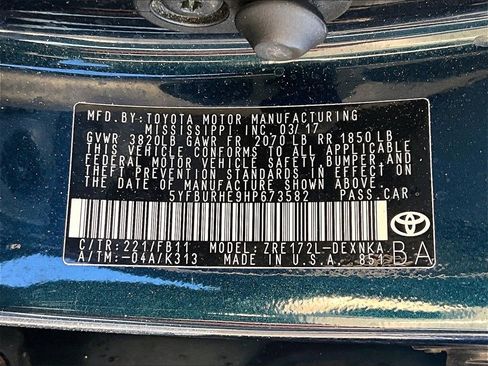 Used 2017 Toyota Corolla LE image 24