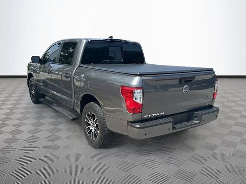 Used 2022 Nissan Titan SV RWD image 8