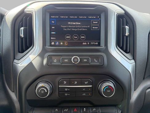 Used 2021 Chevrolet Silverado 1500 Custom w/ Safety Confidence Package image 20