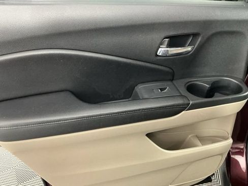Used 2017 Honda Pilot EX-L image 9