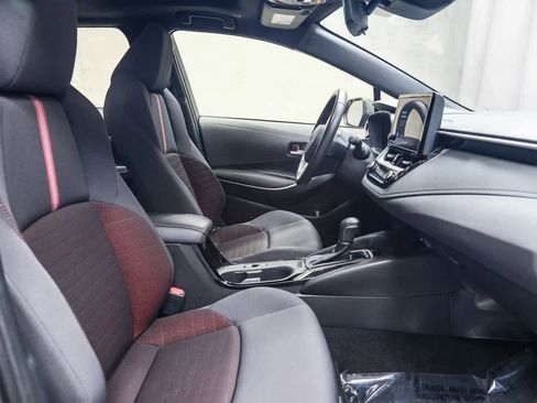 Used 2024 Toyota Corolla SE image 17