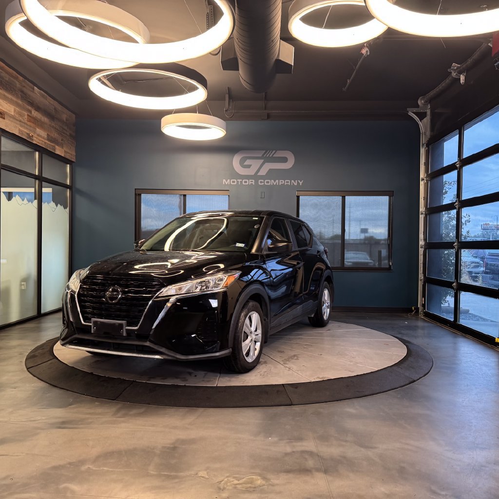Used 2021 Nissan Kicks S FWD image 7