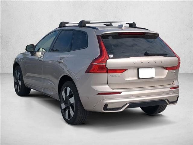 Used 2025 Volvo XC60 T8 Plus w/ Protection Package Premier AWD/4WD image 7