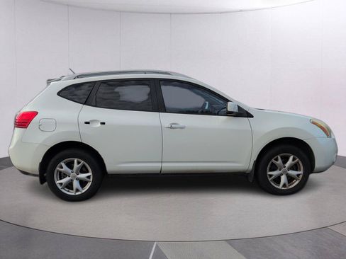 Used 2009 Nissan Rogue SL w/ Premium Pkg FWD image 6