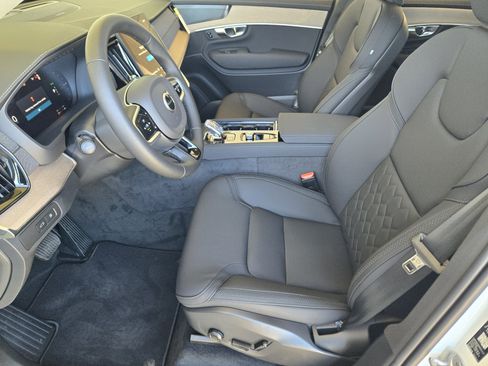 New 2026 Volvo XC90 T8 Plus image 14