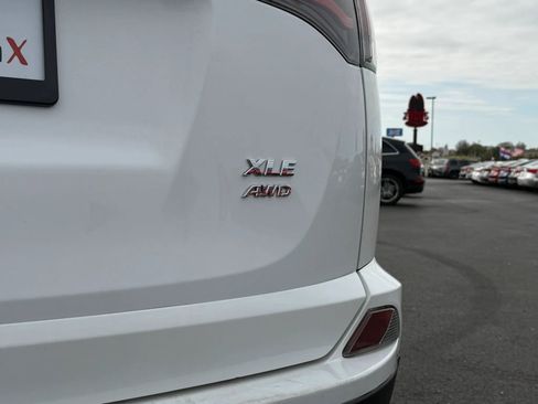 Used 2016 Toyota RAV4 XLE image 43