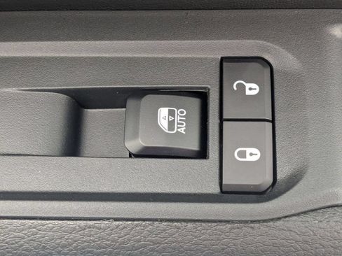 New 2026 Jeep Compass Latitude AWD/4WD image 38