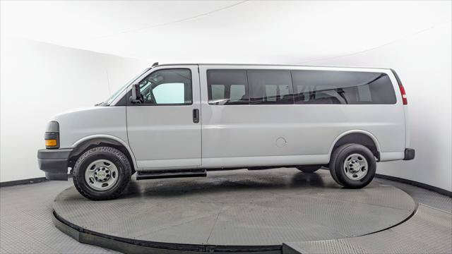Used 2023 Chevrolet Express 3500 LS RWD image 3