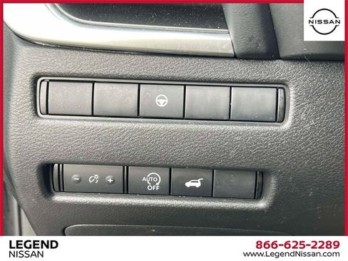 Certified 2024 Nissan Rogue SV image 21