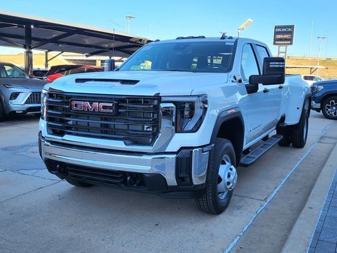 New 2026 GMC Sierra 3500 Pro w/ Convenience Package image 7