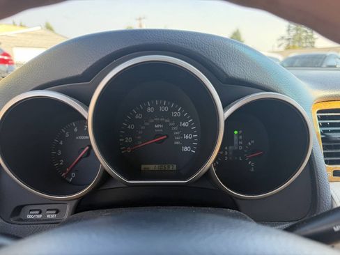 Used 2005 Lexus SC 430 Convertible RWD image 16