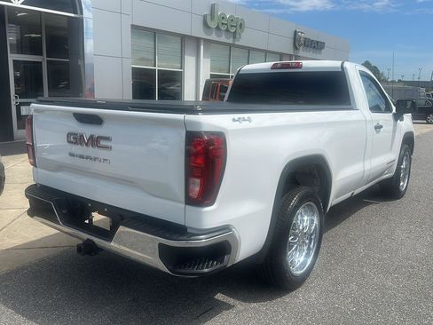 Used 2024 GMC Sierra 1500 Pro w/ Pro Value Package AWD/4WD image 8