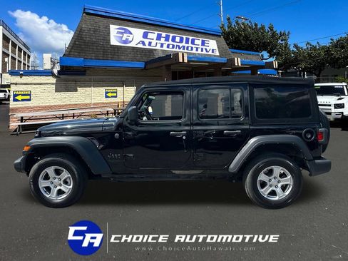 Used 2022 Jeep Wrangler Unlimited Sport AWD/4WD image 3