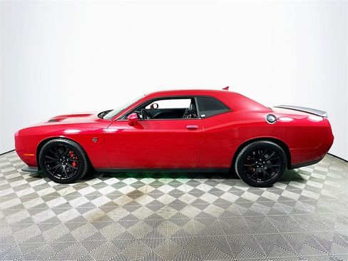Used 2016 Dodge Challenger SRT Hellcat image 6
