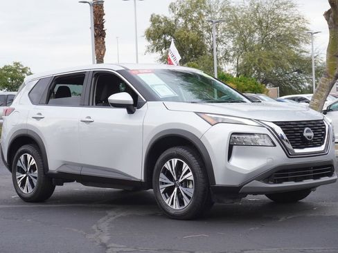 Certified 2023 Nissan Rogue SV image 4