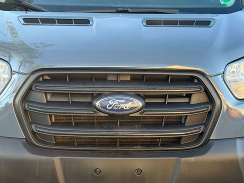 Used 2020 Ford Transit 250 148 High Roof Extended image 5