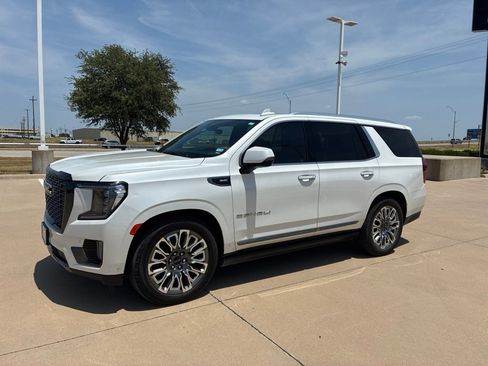 Used 2023 GMC Yukon Denali Ultimate AWD/4WD image 1