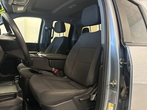 Used 2024 GMC Sierra 2500 Pro w/ Convenience Package image 8