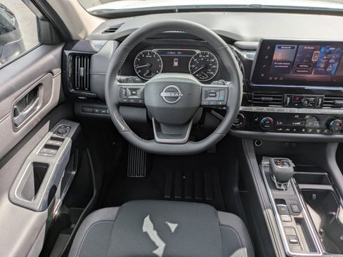 New 2026 Nissan Pathfinder SV image 19