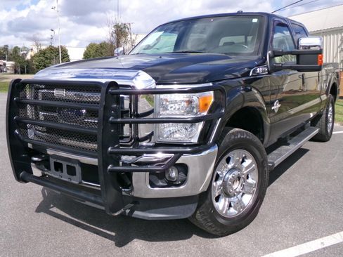 Used 2016 Ford F250 Lariat w/ Chrome Package image 1