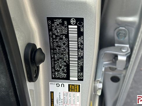 Used 2021 Toyota Prius Prime XLE FWD image 36