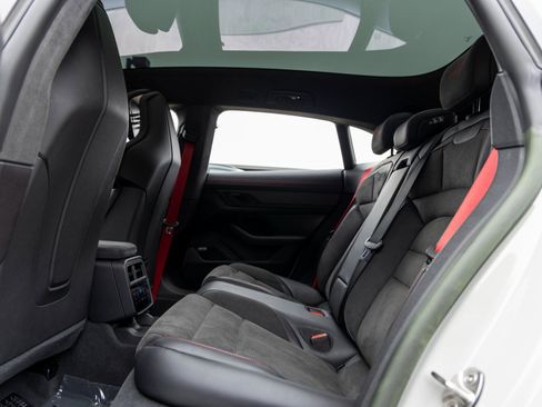 Certified 2023 Porsche Taycan GTS image 39