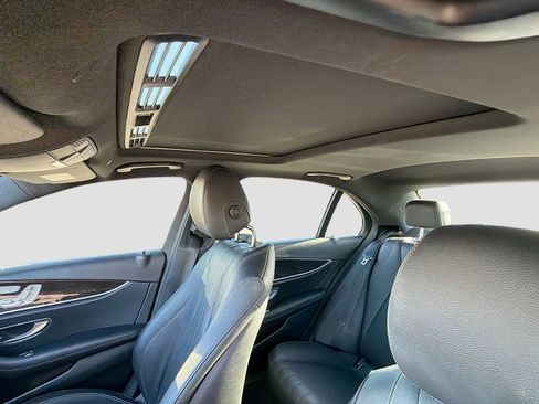 Used 2019 Mercedes-Benz E 300 image 26