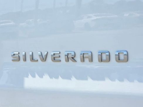 Used 2018 Chevrolet Silverado 1500 W/T image 17