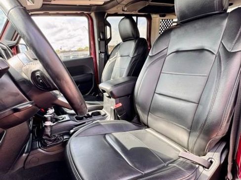 Used 2021 Jeep Wrangler Unlimited Sahara image 10