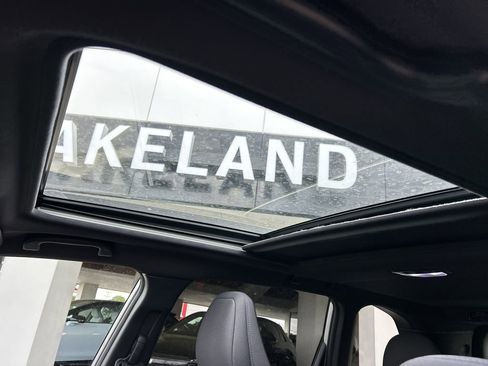 Certified 2025 Subaru Forester Premium w/ Convenience Package #2 image 22