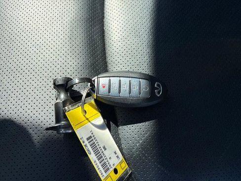 Certified 2019 INFINITI QX80 Luxe w/ 22" Wheel Package image 29