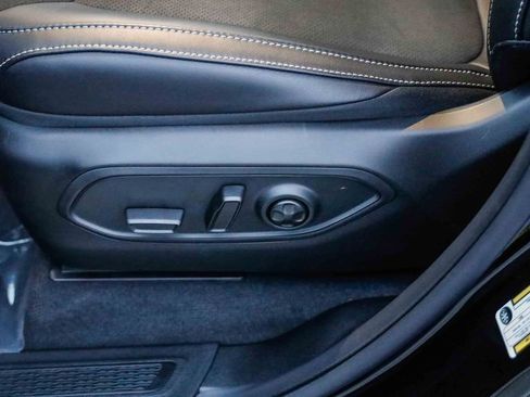 New 2025 Jeep Grand Cherokee Altitude image 23