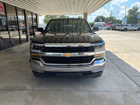 Used 2019 Chevrolet Silverado 1500 LT RWD image 2