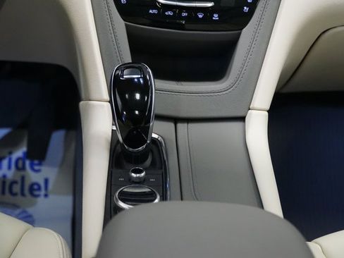 New 2025 Cadillac XT6 Premium Luxury image 14