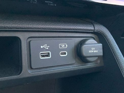 Used 2024 Honda Pilot TrailSport image 27