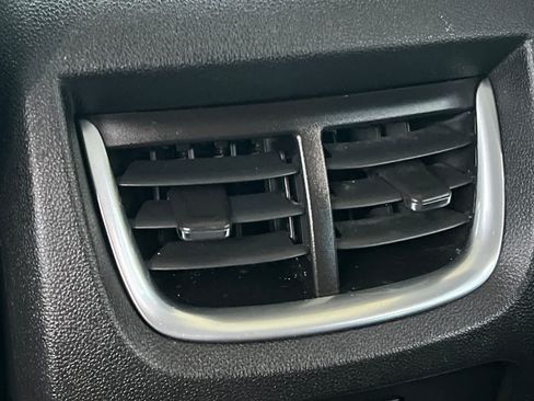 Used 2019 Chevrolet Blazer LT AWD/4WD image 15