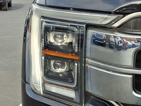 Used 2021 Ford F150 Lariat w/ Equipment Group 502A High image 9