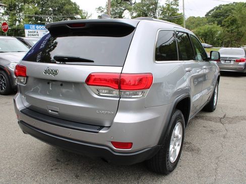 Used 2017 Jeep Grand Cherokee Laredo w/ Quick Order Package 23E image 8