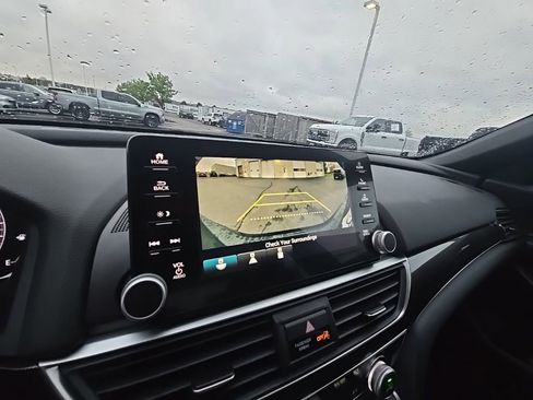 Used 2020 Honda Accord Sport image 19