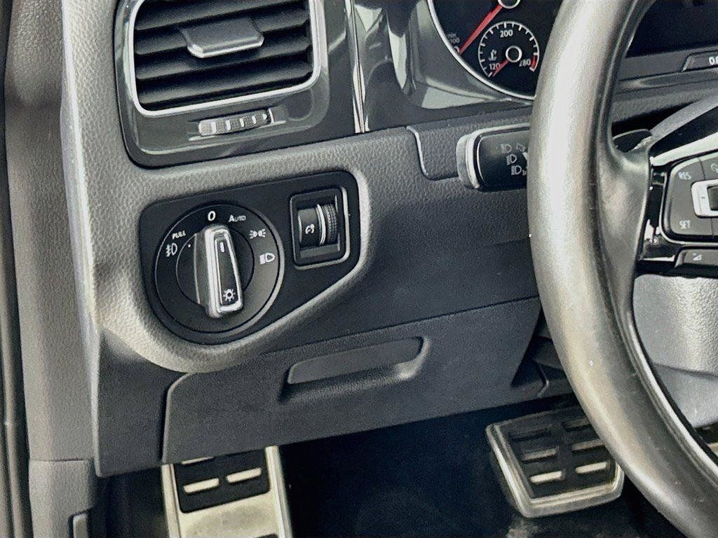 Used 2018 Volkswagen Golf Alltrack SE AWD/4WD image 10