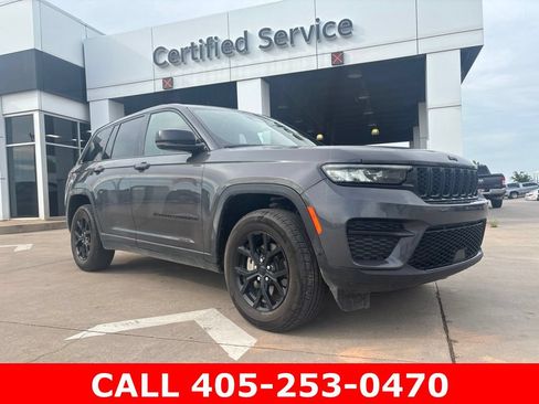 Used 2024 Jeep Grand Cherokee Altitude AWD/4WD image 1