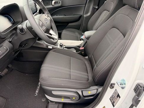 New 2026 Hyundai Venue SEL FWD image 10